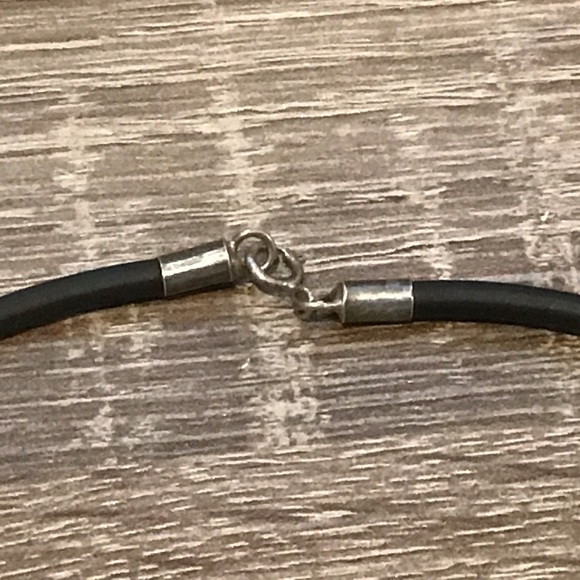 Sterling Silver Elephant Pendant Rubber Cord Necklace 16 1/2" Long - Picture 8 of 8